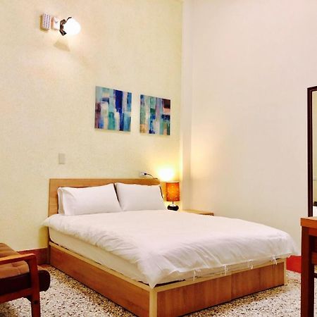Freedom B&B 台南 エクステリア 写真