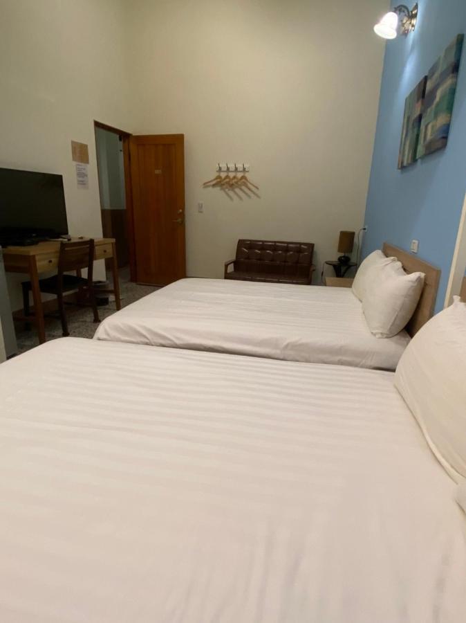 Freedom B&B 台南 エクステリア 写真
